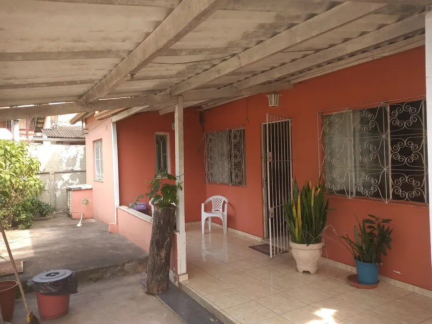 Foto 1 de Casa com 2 Quartos à venda, 65m² em Liberdade, Rio das Ostras