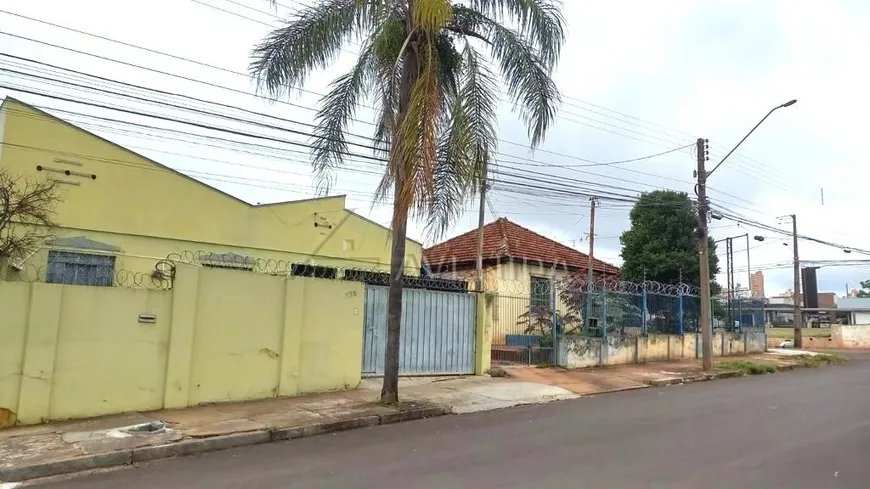 Foto 1 de Casa com 3 Quartos à venda, 235m² em Centro, Londrina