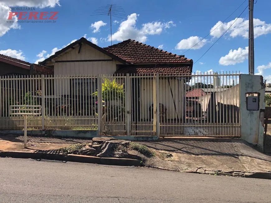 Foto 1 de Casa com 3 Quartos à venda, 128m² em Bandeirantes, Londrina