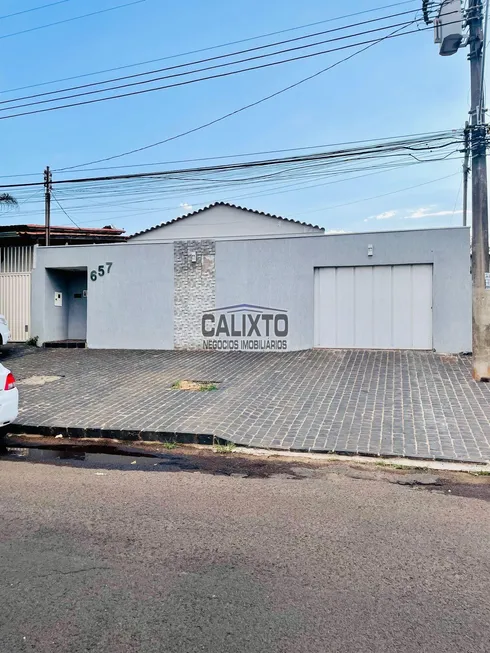 Foto 1 de Casa com 2 Quartos à venda, 90m² em Jaraguá, Uberlândia