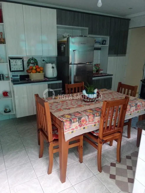 Foto 1 de Sobrado com 4 Quartos à venda, 178m² em Taboão, Diadema