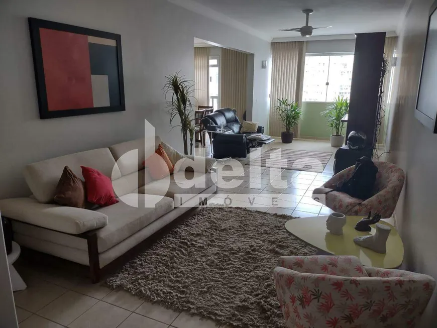 Foto 1 de Apartamento com 3 Quartos à venda, 168m² em Centro, Uberlândia