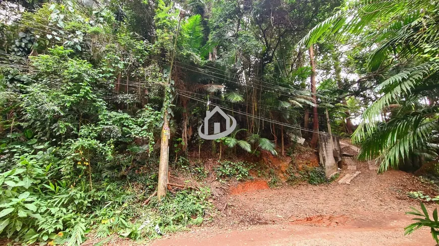 Foto 1 de Lote/Terreno à venda, 1120m² em Chácaras Bartira, Embu das Artes