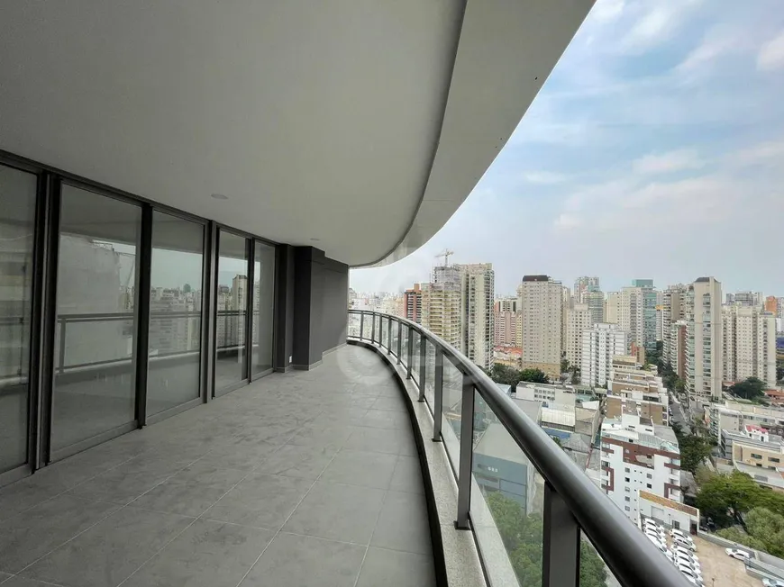 Foto 1 de Apartamento com 2 Quartos à venda, 109m² em Vila Nova Conceição, São Paulo