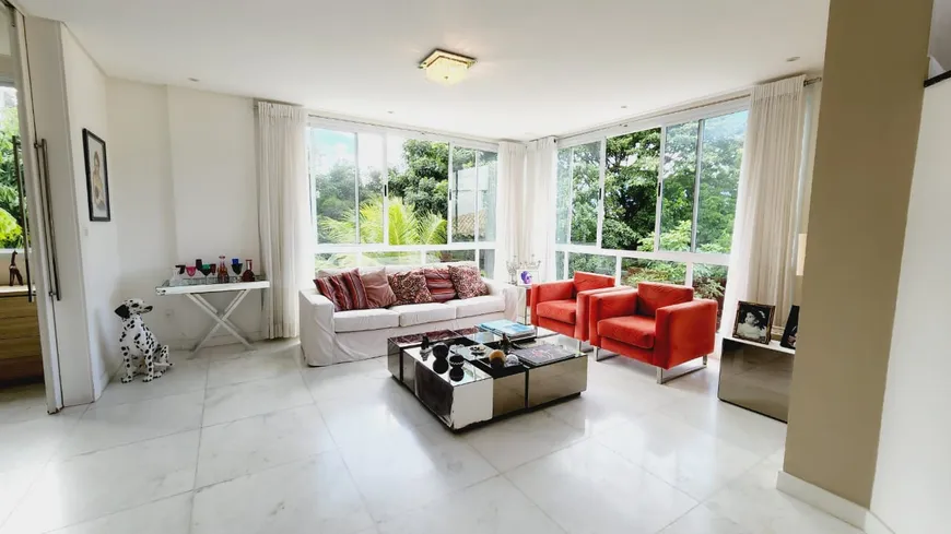 Foto 1 de Casa de Condomínio com 3 Quartos à venda, 450m² em Alphaville, Salvador