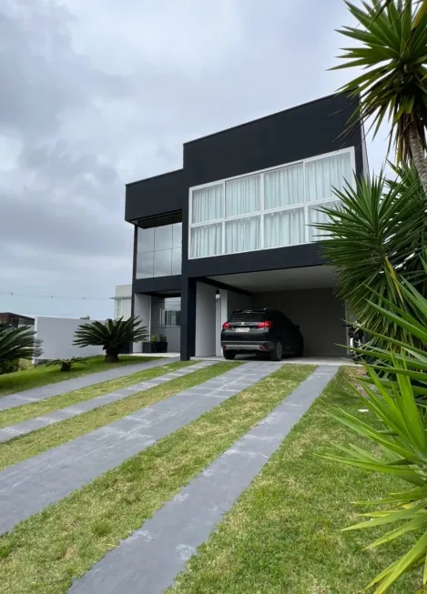 Foto 1 de Casa com 4 Quartos à venda, 200m² em Santa Regina, Camboriú