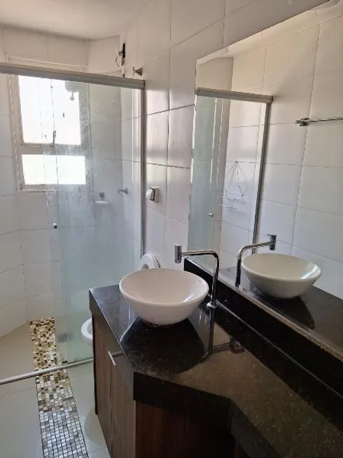 Foto 1 de Apartamento com 2 Quartos para alugar, 60m² em Areão, Cuiabá