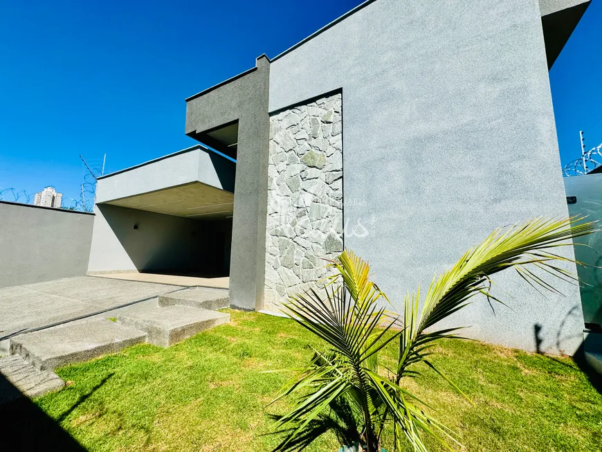 Foto 1 de Casa com 3 Quartos à venda, 251m² em Jardim Atlântico, Goiânia
