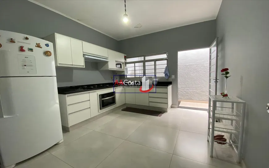 Foto 1 de Casa com 4 Quartos à venda, 246m² em Vila Flores, Franca