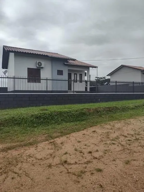 Foto 1 de Casa com 3 Quartos à venda, 70m² em Vila Macarini, Criciúma