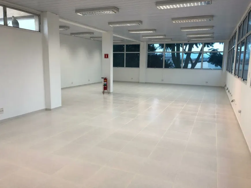 Foto 1 de Sala Comercial para alugar, 1000m² em Vila Anastácio, São Paulo