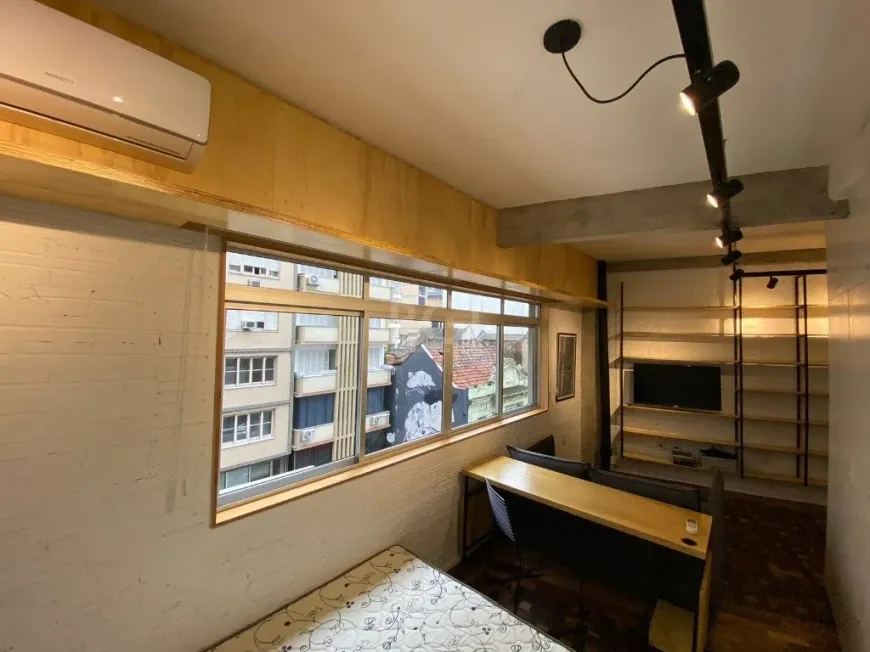 Foto 1 de Flat com 1 Quarto à venda, 32m² em Centro Histórico, Porto Alegre