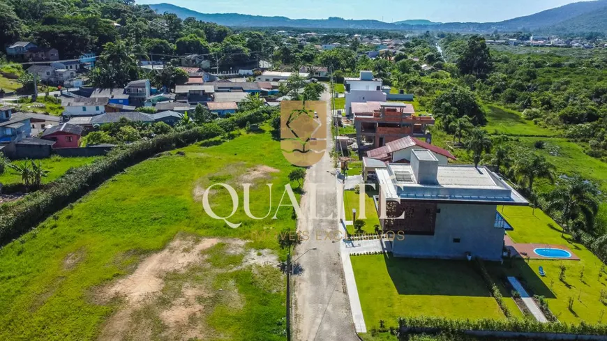 Foto 1 de Lote/Terreno à venda, 401m² em Canasvieiras, Florianópolis