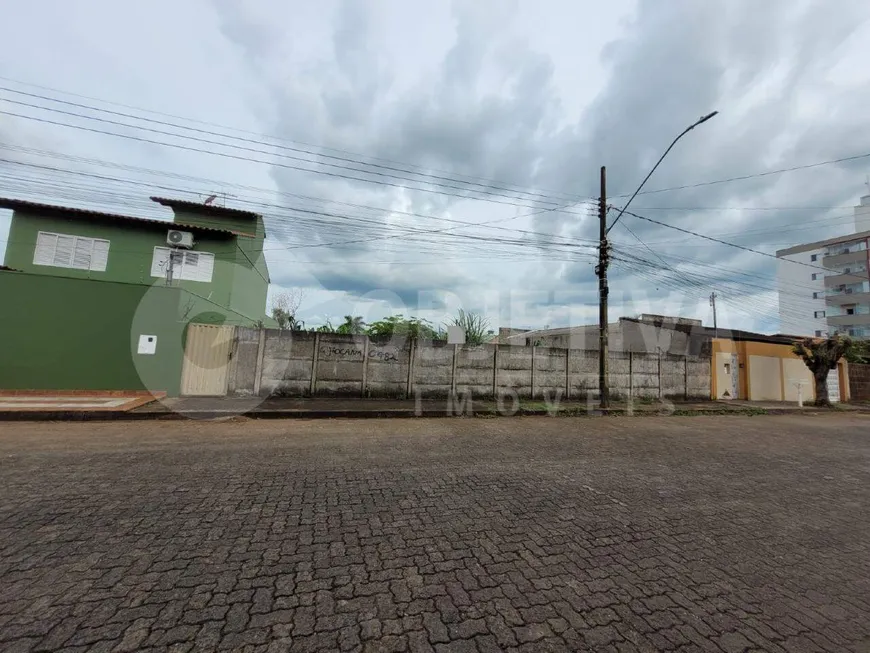 Foto 1 de Lote/Terreno à venda, 700m² em Jardim das Palmeiras, Uberlândia