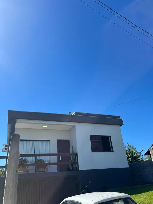 Foto 1 de Casa com 2 Quartos à venda, 150m² em Pedreiras, Içara