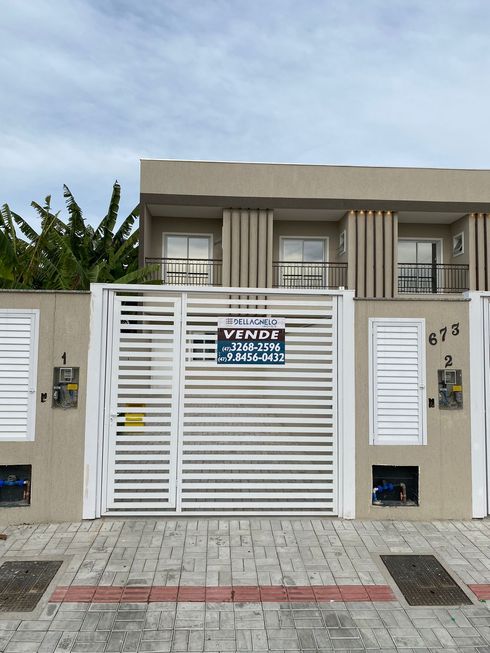 Foto 1 de Sobrado com 2 Quartos à venda, 83m² em Perequê, Porto Belo