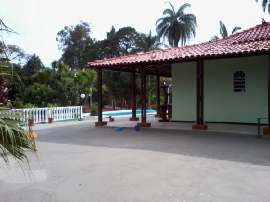 Foto 1 de Fazenda/Sítio com 4 Quartos à venda, 337m² em Chacaras Del Rey Sao Benedito, Santa Luzia