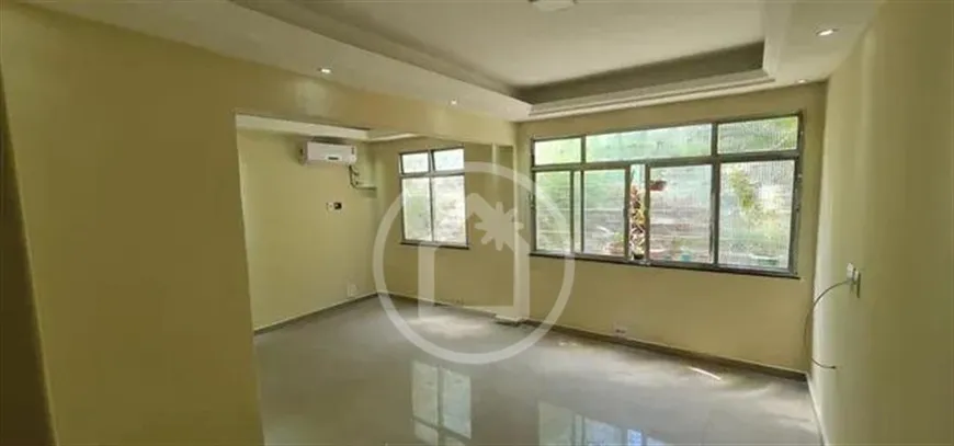 Foto 1 de Apartamento com 3 Quartos à venda, 54m² em Pilares, Rio de Janeiro