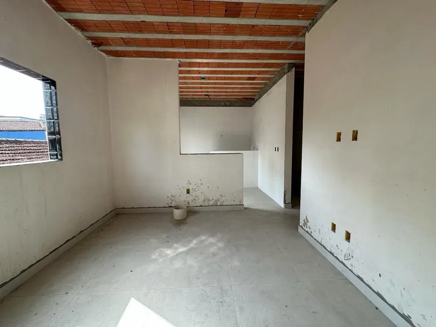 Foto 1 de Casa de Condomínio com 2 Quartos à venda, 47m² em Boqueirão, Praia Grande