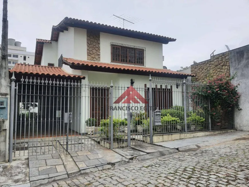 Foto 1 de Casa com 3 Quartos à venda, 82m² em Centro, São Gonçalo