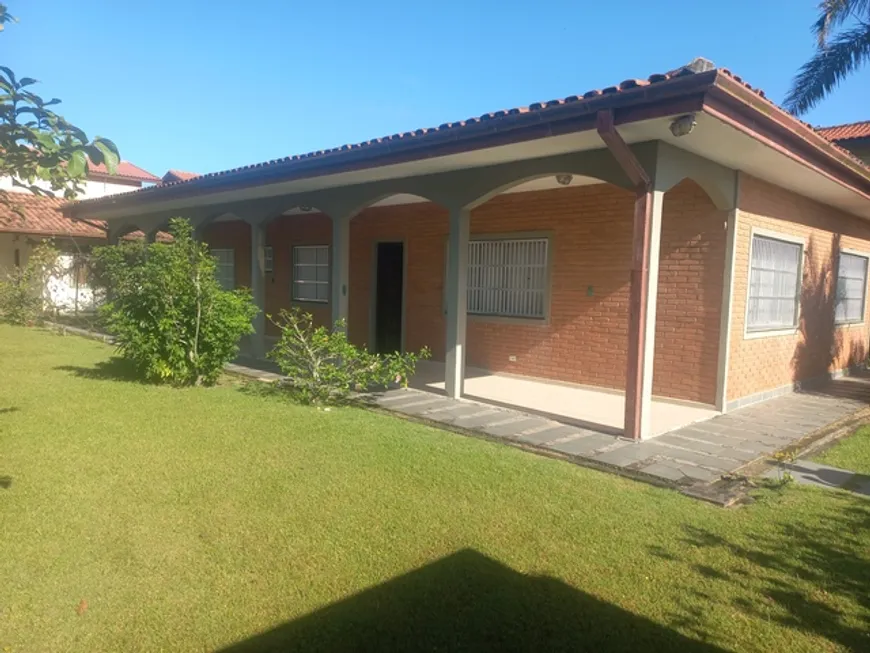 Foto 1 de Casa com 4 Quartos à venda, 210m² em Estancia Balnearia Maria Helena Novaes , Peruíbe
