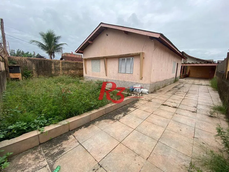 Foto 1 de Lote/Terreno à venda, 300m² em Vila Tupi, Praia Grande