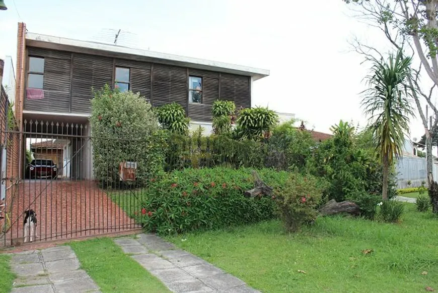 Foto 1 de Casa com 4 Quartos à venda, 535m² em Guabirotuba, Curitiba