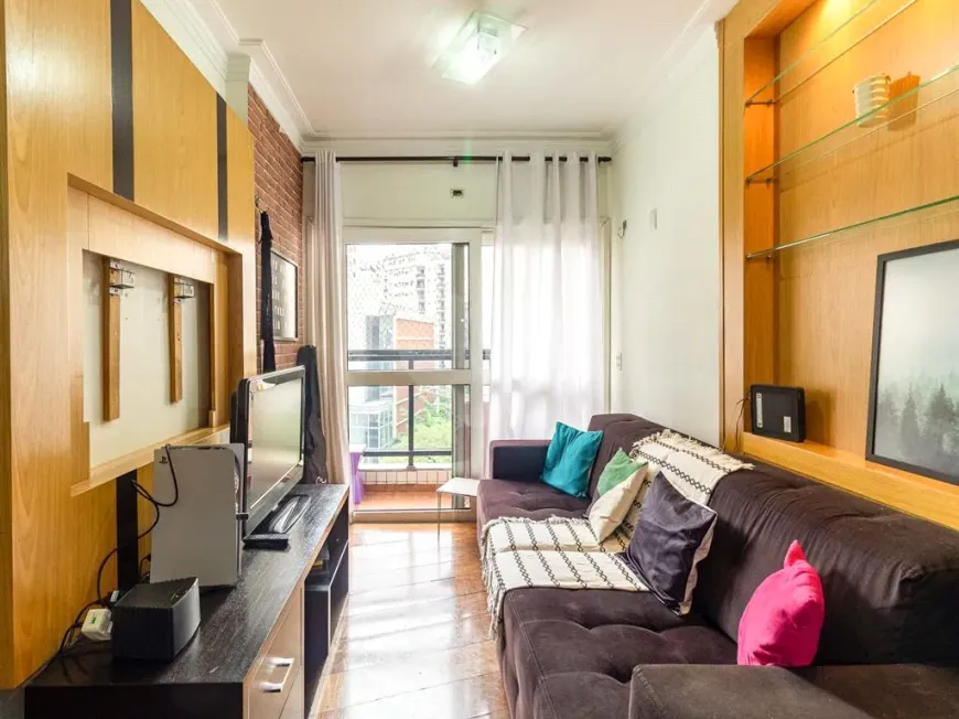 Foto 1 de Apartamento com 3 Quartos à venda, 76m² em Vila Olímpia, São Paulo