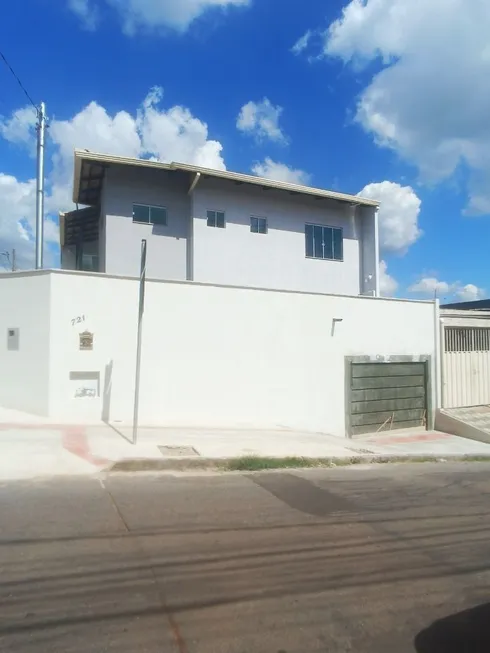 Foto 1 de Casa com 3 Quartos à venda, 300m² em Industrial São Luiz, Contagem