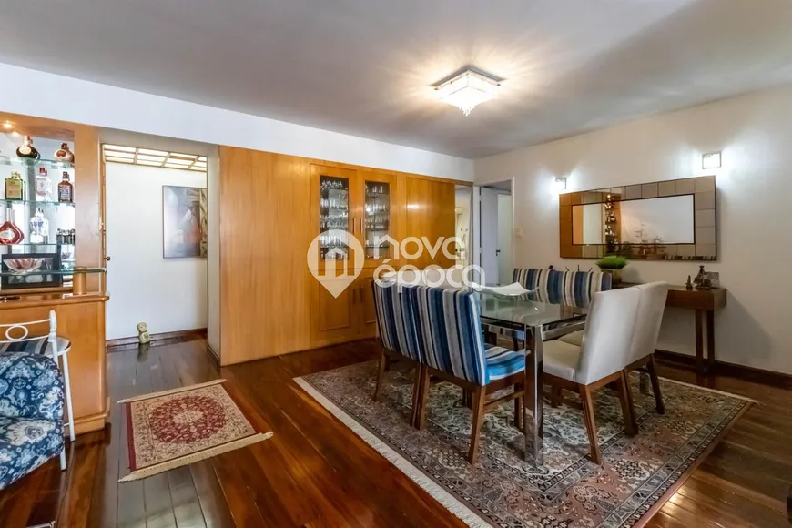 Foto 1 de Apartamento com 3 Quartos à venda, 185m² em Copacabana, Rio de Janeiro