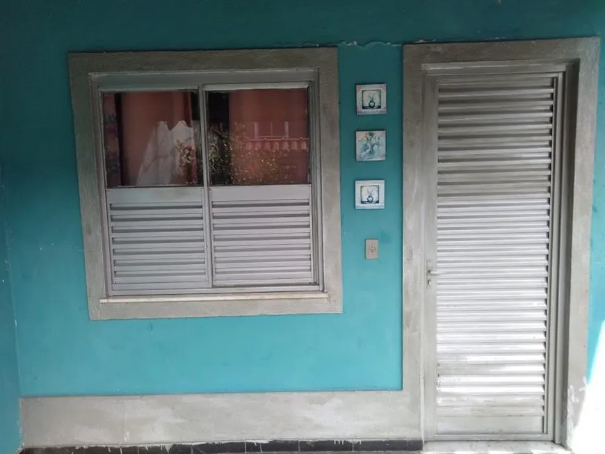 Foto 1 de Casa de Condomínio com 2 Quartos à venda, 90m² em Centro, Nova Iguaçu