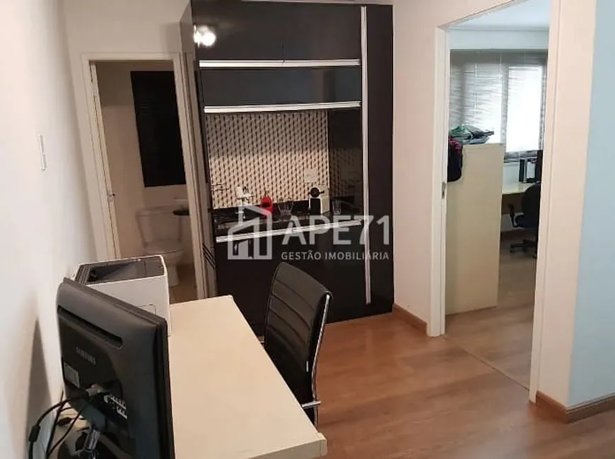 Foto 1 de Sala Comercial para venda ou aluguel, 34m² em São Judas, São Paulo