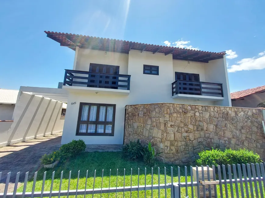 Foto 1 de Casa com 3 Quartos à venda, 203m² em Praia de Itaguacu, São Francisco do Sul