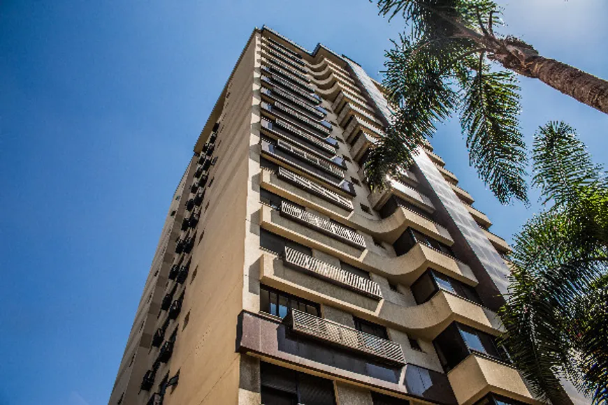 Foto 1 de Apartamento com 3 Quartos à venda, 178m² em São João, Porto Alegre