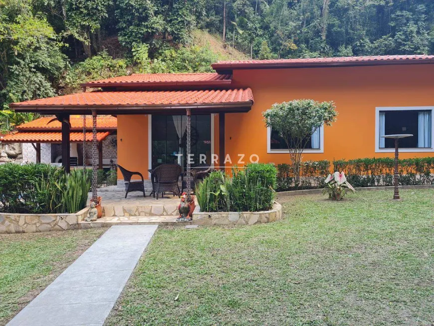 Foto 1 de Casa com 4 Quartos à venda, 200m² em Caneca Fina, Guapimirim