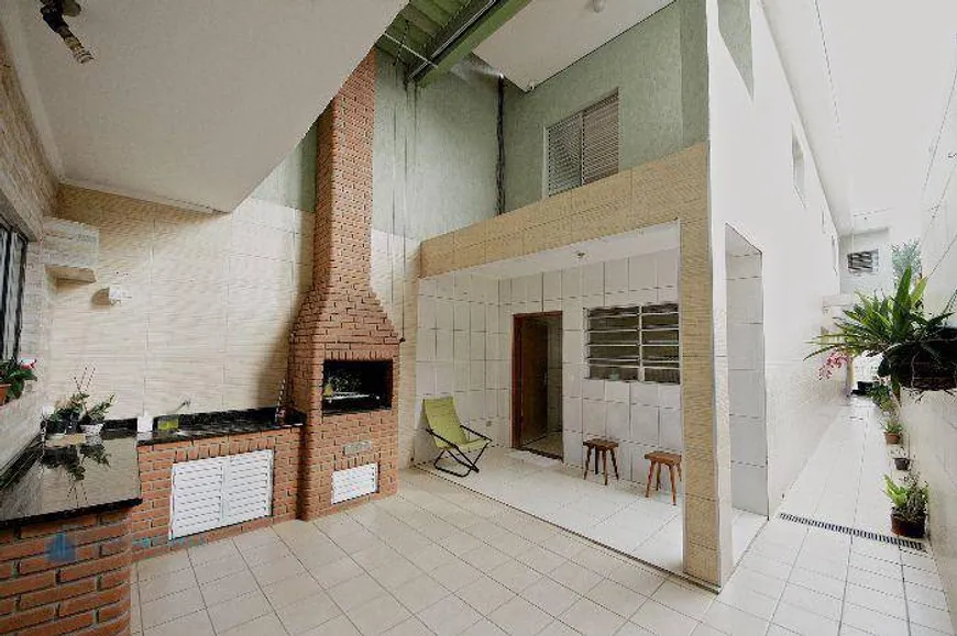 Foto 1 de Sobrado com 4 Quartos para venda ou aluguel, 220m² em Freguesia do Ó, São Paulo