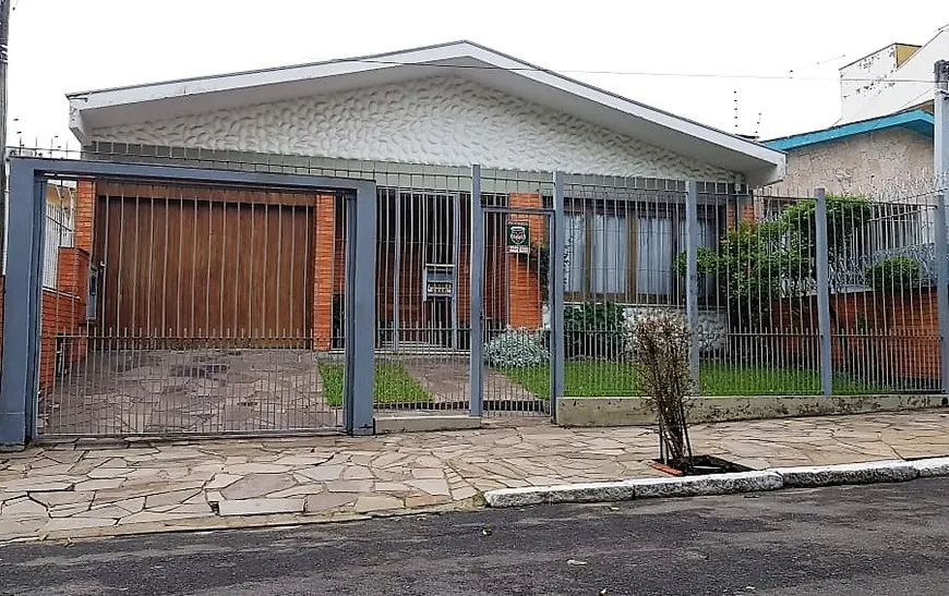 Foto 1 de Casa com 3 Quartos à venda, 148m² em Sarandi, Porto Alegre