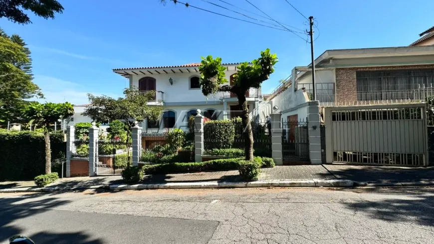 Foto 1 de Casa com 4 Quartos para alugar, 349m² em Jardim França, São Paulo