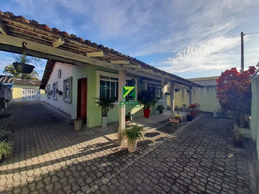 Foto 1 de Casa com 4 Quartos à venda, 175m² em Barra de São João, Casimiro de Abreu