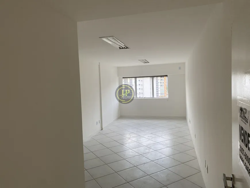 Foto 1 de Sala Comercial à venda, 35m² em Santa Lúcia, Vitória