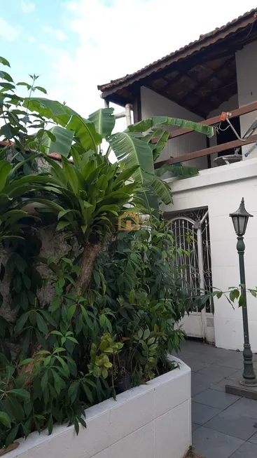 Foto 1 de Sobrado com 3 Quartos à venda, 119m² em Centro, São Vicente