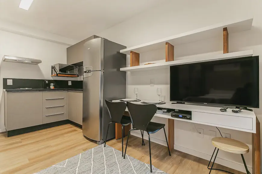 Foto 1 de Apartamento com 1 Quarto para alugar, 29m² em Centro, Florianópolis