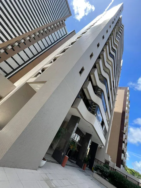 Foto 1 de Apartamento com 3 Quartos à venda, 124m² em Pituba, Salvador