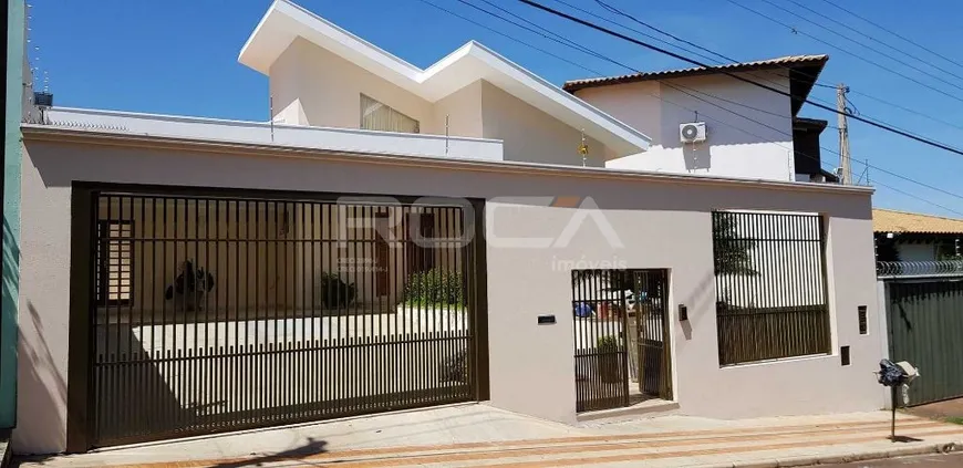 Foto 1 de Casa com 3 Quartos à venda, 250m² em Parque Santa Mônica, São Carlos