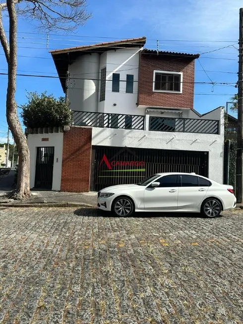 Foto 1 de Sobrado com 3 Quartos à venda, 260m² em Vila Alzira, Santo André