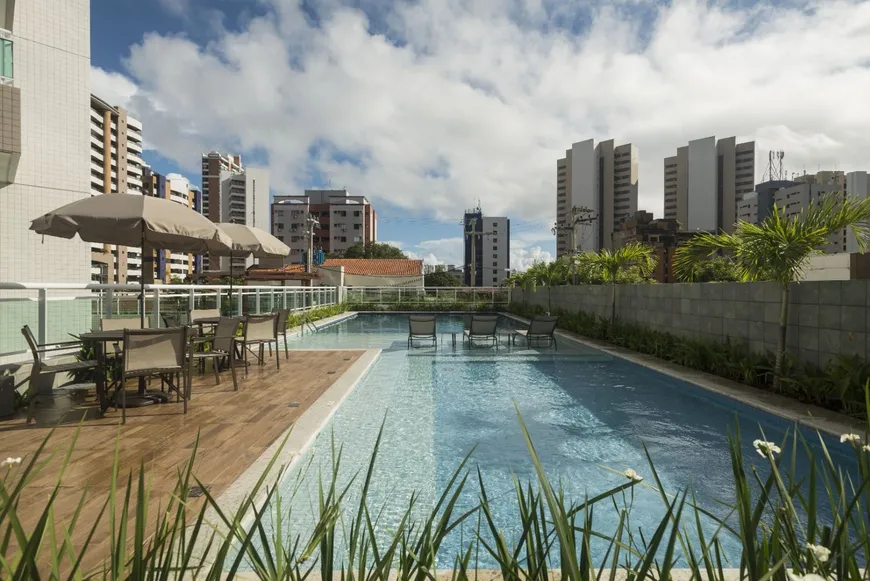 Foto 1 de Apartamento com 3 Quartos à venda, 90m² em Patriolino Ribeiro, Fortaleza