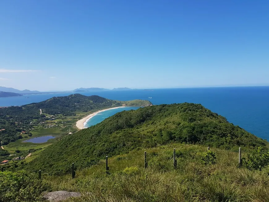 Foto 1 de Lote/Terreno à venda, 16948m² em Praia da Ferrugem, Garopaba