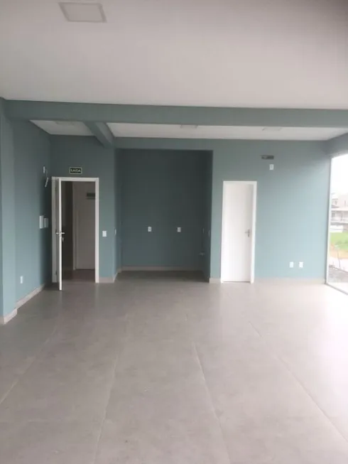 Foto 1 de Sala Comercial para alugar, 80m² em Santa Regina, Camboriú