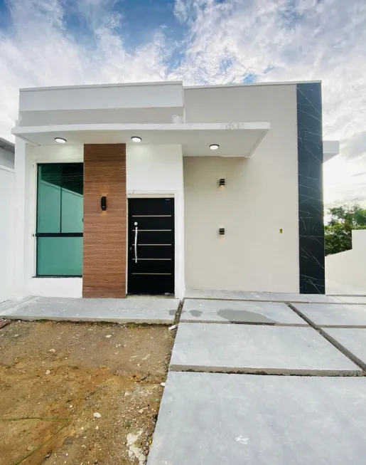 Foto 1 de Casa com 3 Quartos à venda, 122m² em Parque Dez de Novembro, Manaus