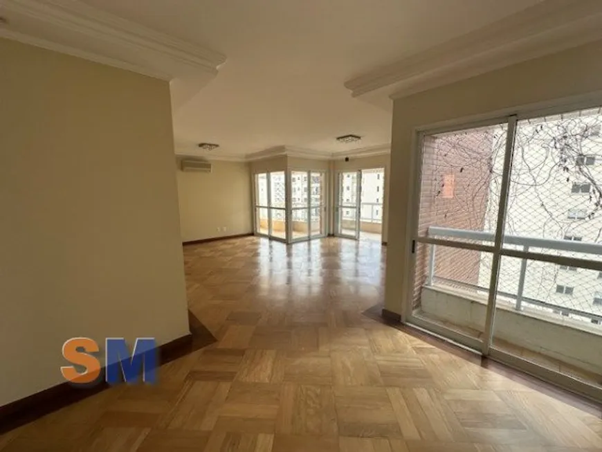 Foto 1 de Apartamento com 4 Quartos para venda ou aluguel, 190m² em Moema, São Paulo